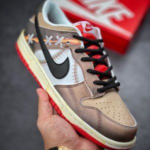 Futura x Nike Dunk Low